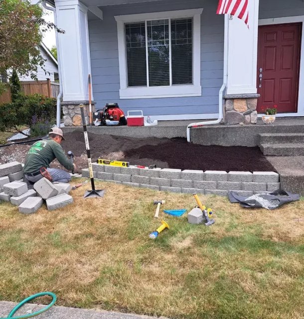 stone retaining wall